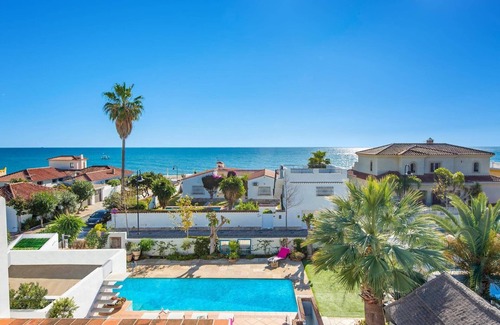 La Cala de Mijas Villa | Villa La Cala Playa by Villa Plus