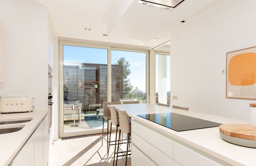 Quint Mar Villa | Villa la Cascade - Modern stylish villa located in Sitges with sea views and private pool