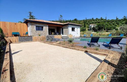 Ruoms Villa | Villa la crozette 4 étoiles, climatisée avec grande piscine