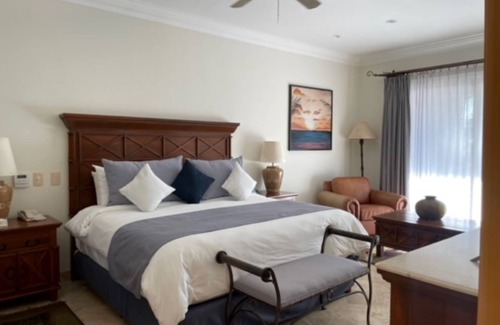 Flamingos Resort | Villa La Estancia remodeled 4th fl. BradAndJoeyRentals. Huge balcony