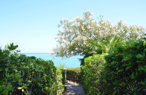 Mazzaforno Villa | Villa La Mimosa Gialla, Residence with private access to the sea