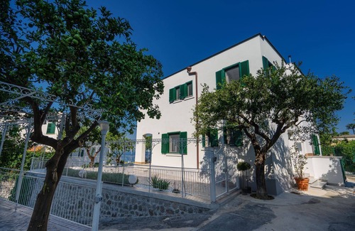 Seiano Villa | Villa La Pagaia Sorrento Coast