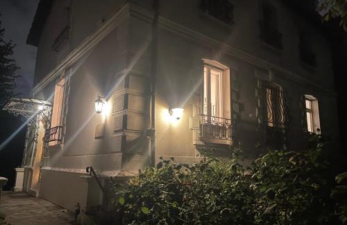 Villemomble Villa | Villa La Reyniere