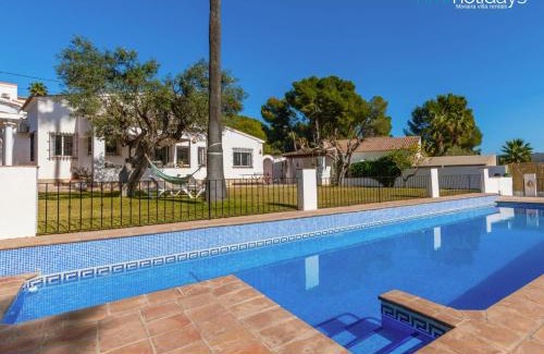 Pinar del Advocat Villa | Villa la Siesta by HMR Holidays