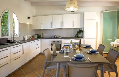 Mar Azul House | Villa La Tahona by Interhome