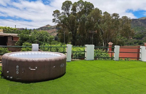 Vega de San Mateo Villa | Villa LA Tosca