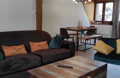 La Tour-dʼAuvergne House | Villa La Tour-d'Auvergne, 3 bedrooms, 6 persons