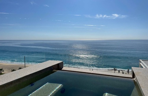 Chula Vista Villa | Villa La Valencia 3 Bedroom Penthouse Oceanfront Suite - Overlooking the beach!