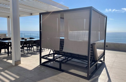 Chula Vista Villa | Villa La Valencia 3 Bedroom Penthouse Oceanfront Suite - Overlooking the beach!