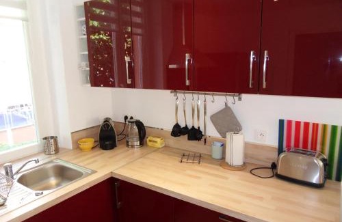 Roquebrune-Cap-Martin Apartment | Villa LaDoRe, Apt 2 chambres dans maison, 55m2, 100m des plages, parking