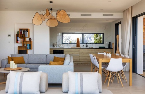 Vetricella Villa | Villa Lalie, vue Mer, Piscine Chauffée, Proche des Plus Belles Plages