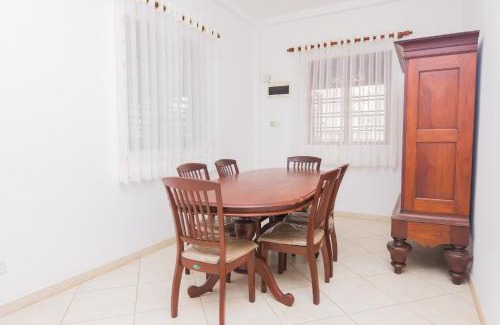Nalagasdeniya Villa | Villa LaLuna - Hikkaduwa