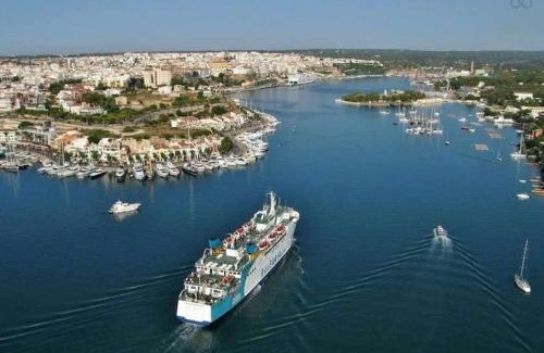 Cala Llonga Villa | VILLA LANTANA Lujo y estilo con vistas únicas al puerto de Mahón