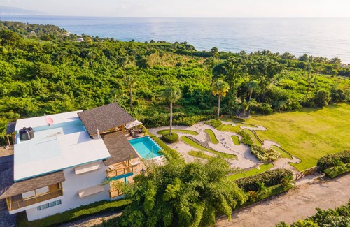 La Cienaga Villa | Villa Larimar, Barahona, Ocean View, Mini Golf.
