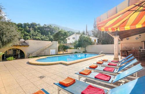 Cala San Vicente Villa | Villa Las Flores by Villa Plus