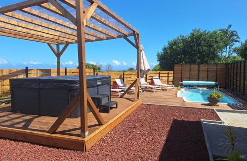 Saint-Joseph Villa | Villa Le Cyprès classée 4 Etoiles billard, piscine et jacuzzi
