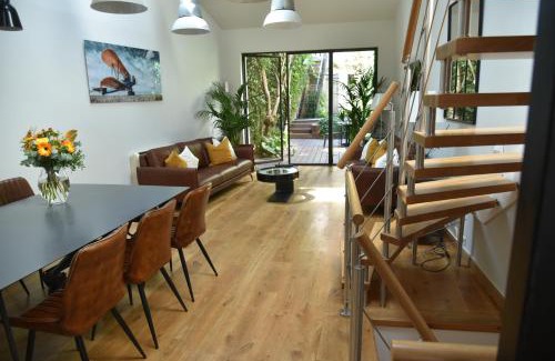 Cannes City Centre Villa | Villa Le Loft by Festif Azur 4-Star 200m2 House with Garden, 5-Min Walk to Palais des Festivals and Beaches