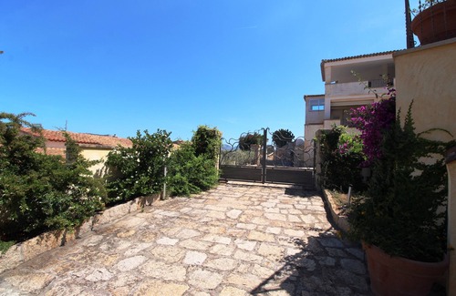Cannigione Villa | Villa Le Maree fine finishes large sea view