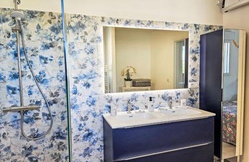 Morieres-les-Avignon Villa | Villa Les Angevines by Interhome