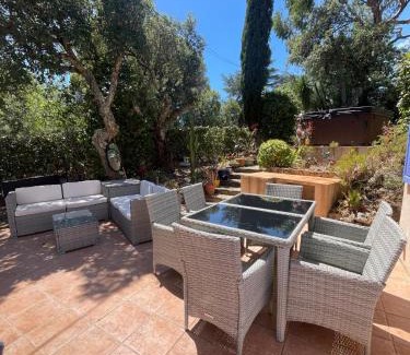 Guerrevieille Villa | Villa Les Chênes - Golf de Saint-Tropez Experience