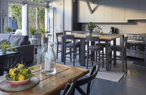 Chantiers House | Villa Les Demoiselles at Versailles