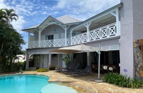 Les Avirons Villa | Villa Les Jacarandas