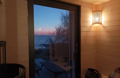 Plouescat House | Villa Les Mouettes, 180° sea view, SAUNA, direct access to the beach