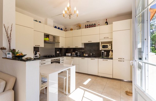 Cap-d'Antibes Villa | VILLA LES ONDES VI4120 by RIVIERA HOLIDAY HOMES