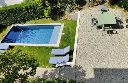 Ecully Villa | Villa les Roses - House with swimming pool and garden