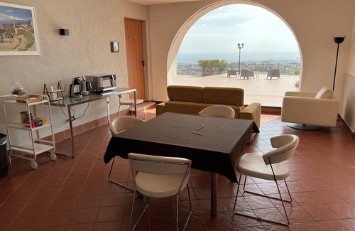 Sant'Agata Li Battiati House | Villa Leucatia Bed&Events
