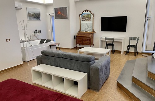 Sant'Agata Li Battiati House | Villa Leucatia Bed&Events