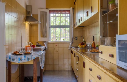 Padula Fede Villa | Villa Levante Sea View With Air Conditioning, Parking And Wi-fi