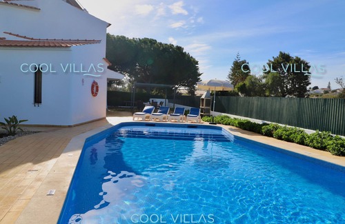 Sesmarias Villa | Villa Lilac - 4 bedrooms near the beach, pool, wifi