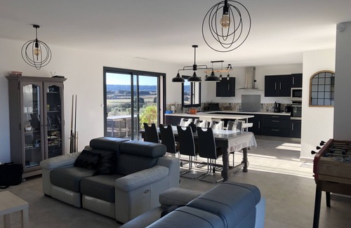 Escales Villa | Villa located in a charming village between Narbonne and Carcassonne.