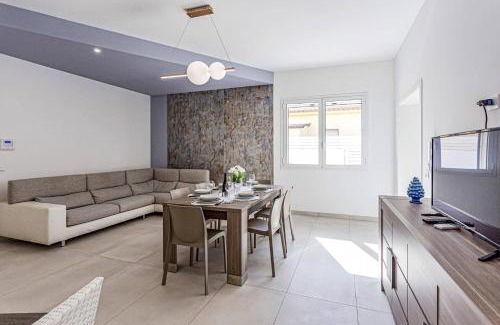 Santa Maria del Focallo Villa | Villa Loredana by Villa Plus