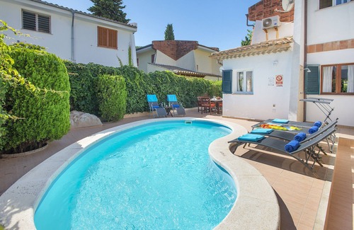 Urbanitzacio Gotmar Villa | VILLA LUCETA - 15 MIN WALK TO THE BEACH