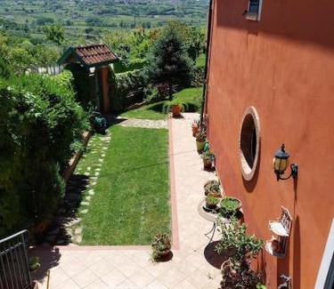 Castelvenere House | Villa Lucia
