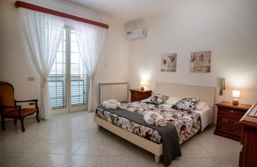 Mazara del Vallo Villa | Villa Luxe Heated hydromassage mini-pool WI-FI P-Privato AC Garden Patio BBQ Near the Sea