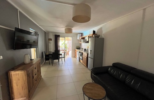 St Gilles-les-Bains Villa | Villa Mahé with pool and sea view