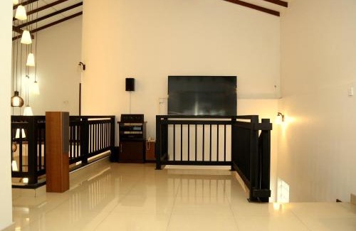 Panadura Villa | Villa Mango Tree in Keselwatta, Panadura