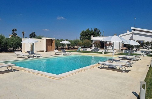 Rosolini Villa | Villa Manon: A cozy and welcoming two-story villa in a quiet position, surrounded by the Sicilian countryside, with Free WI-FI.