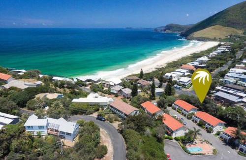 Boomerang Beach Villa | Villa Manyana - Coastal Getaway - Blueys Beach
