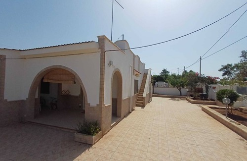 San Pietro in Bevagna Villa | Villa Mare 9 beds