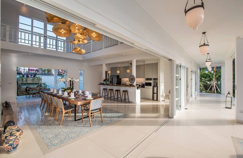 Batu Bolong Villa | Villa Marang, Bali - Modern colonial mansion in Canggu! TOP location!