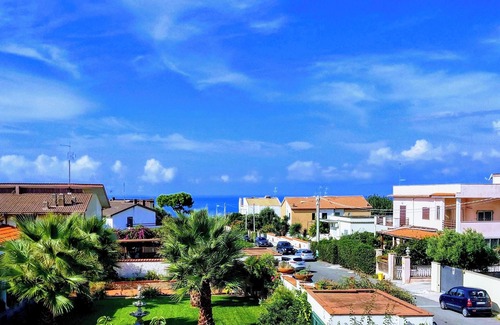 Anzio Villa | Villa Marechiaro * Anzio/Rome100m to the beach 340m to the train to the heart of Rome