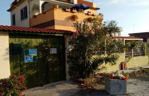 Anzio Villa | Villa Marechiaro * Anzio/Rome100m to the beach 340m to the train to the heart of Rome