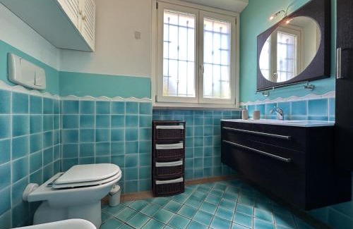 Lerici Villa | Villa Mareluna Stylish Waterfront Villa with Pool Near Sandy Beaches