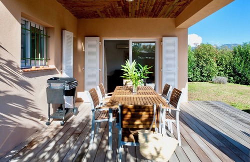 Cala Rossa Villa | Villa Marina Rossa - walking distance from the beach