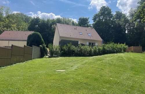 La Celle-sur-Morin House | Villa Marine