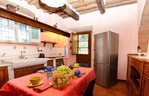 Uzzano Villa | Villa Massimiliano